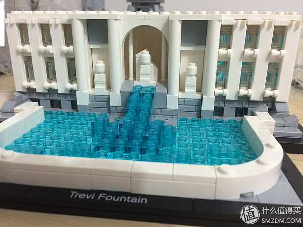21020 Trevi Fountain